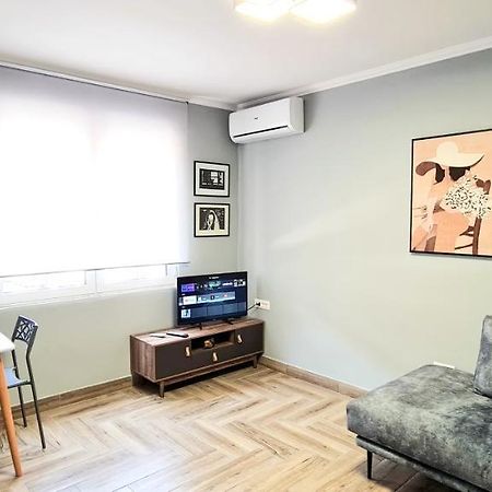Apartament 2V1 - 21 Dhjetori Tirana Zewnętrze zdjęcie