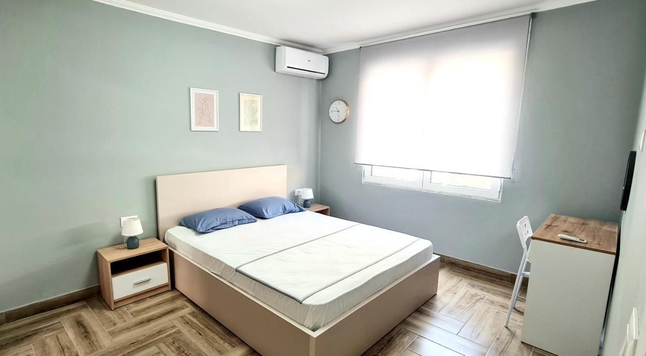 Apartament 2V1 - 21 Dhjetori Tirana Zewnętrze zdjęcie